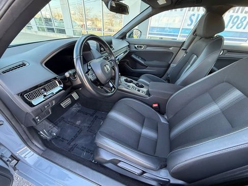 Used 2024 Honda Civic Sport image 11