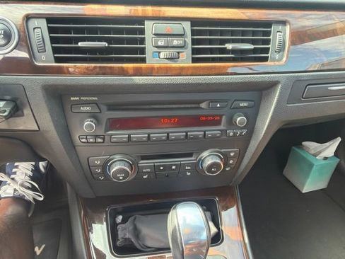 Used 2011 BMW 328i Convertible RWD image 5