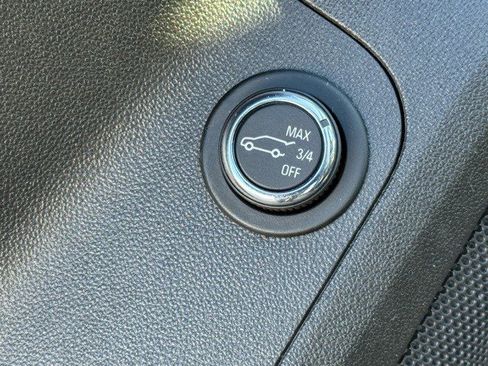 Used 2017 GMC Acadia Denali w/ Technology Package image 14