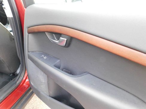 Used 2011 Volvo XC70 3.2 image 20