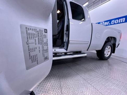 Used 2013 GMC Sierra 1500 SLE w/ Power Tech Package AWD/4WD image 39