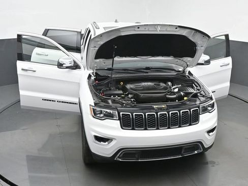 Used 2021 Jeep Grand Cherokee Limited image 60