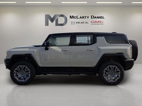 New 2026 GMC Hummer EV SUV image 3