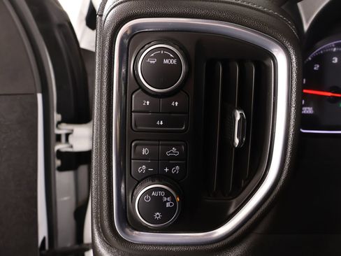 Used 2023 Chevrolet Silverado 2500 LT w/ Convenience Package image 8