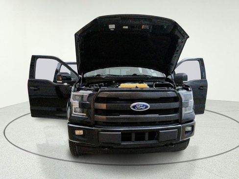 Used 2017 Ford F150 Lariat w/ Equipment Group 501A Mid AWD/4WD image 12