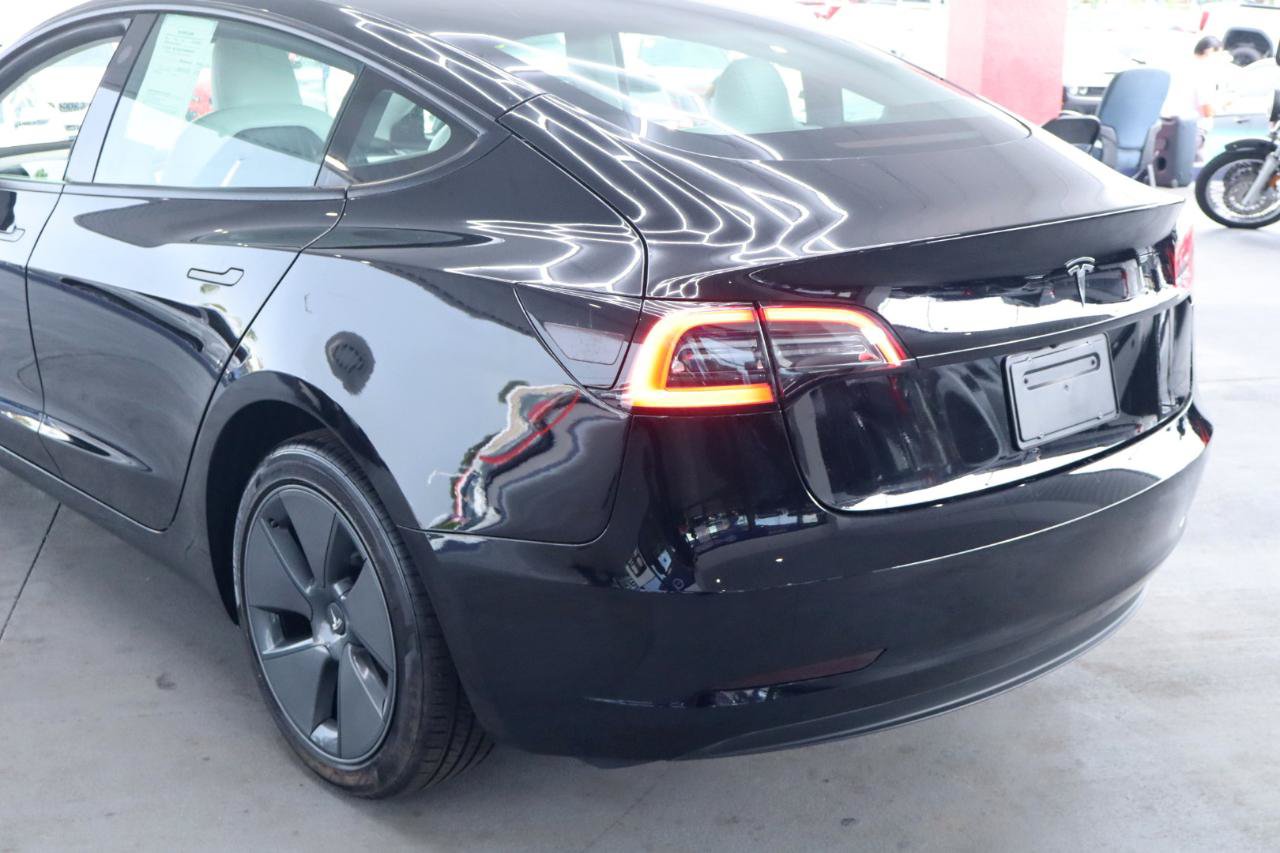 Used 2023 Tesla Model 3 Standard Range RWD image 9