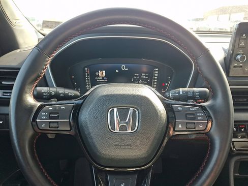 Used 2025 Honda Pilot Black Edition image 20