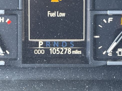 Used 2018 Toyota Tundra SR5 w/ SR5 Upgrade Package image 20