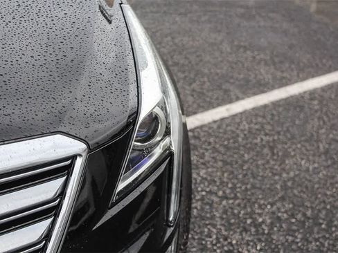 Used 2019 Cadillac XT5 AWD image 17