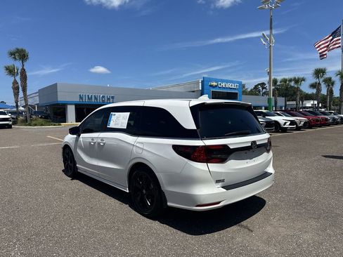 Used 2024 Honda Odyssey Sport image 14
