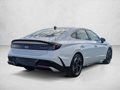New 2026 Hyundai Sonata SEL image 2
