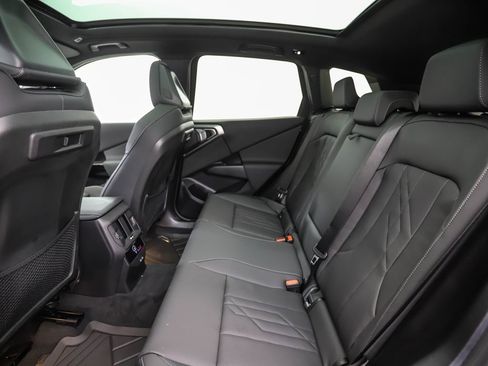 Used 2026 BMW X3 xDrive30 w/ Convenience Package image 23