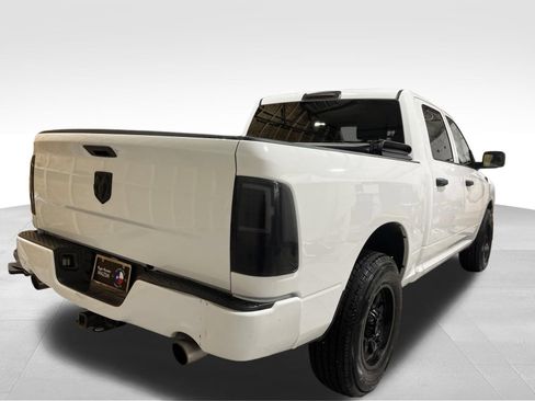 Used 2017 RAM 1500 Express AWD/4WD image 5