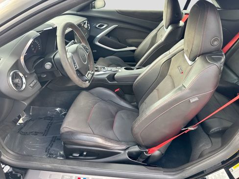 Used 2022 Chevrolet Camaro ZL1 RWD image 23