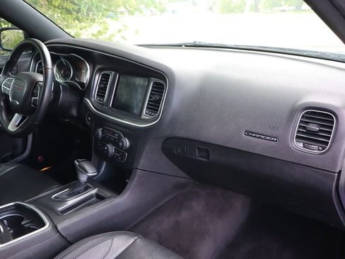 Used 2018 Dodge Charger GT AWD/4WD image 17