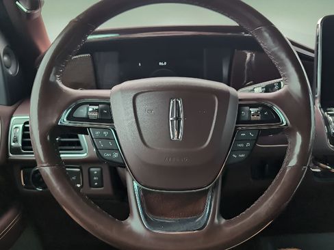 Used 2020 Lincoln Navigator L Black Label w/ Cargo Convenience Package AWD/4WD image 13