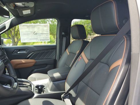 New 2026 GMC Canyon AT4 w/ Nightfall Edition AWD/4WD image 15