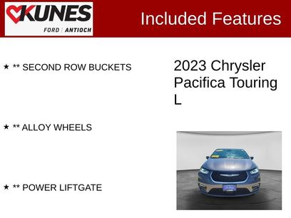 Used 2023 Chrysler Pacifica Touring-L