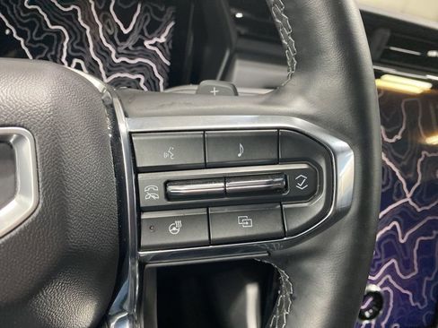 Used 2025 GMC Terrain Elevation image 29