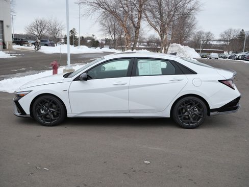 Used 2025 Hyundai Elantra N Line image 4
