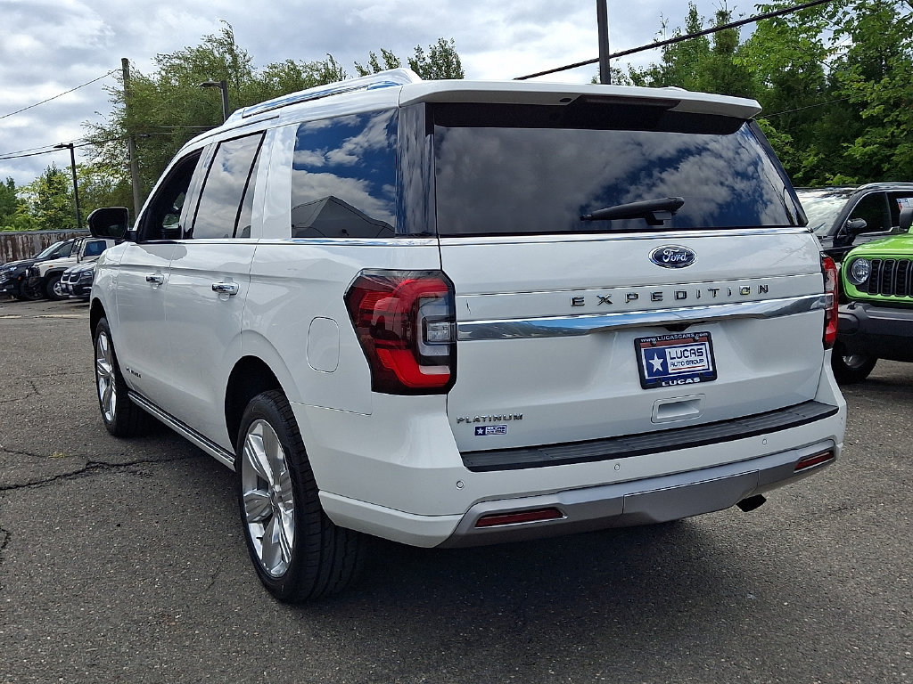 Used 2022 Ford Expedition Platinum AWD/4WD image 9
