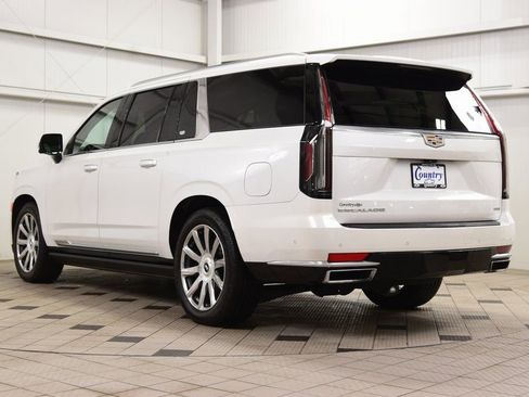Used 2023 Cadillac Escalade ESV Premium Luxury Platinum w/ Heavy-Duty Trailer Package image 6