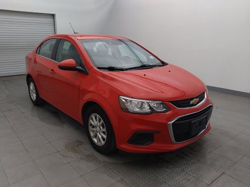 Used 2020 Chevrolet Sonic LT w/ Convenience Package image 13