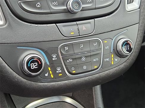 Used 2025 Chevrolet Malibu LT image 15