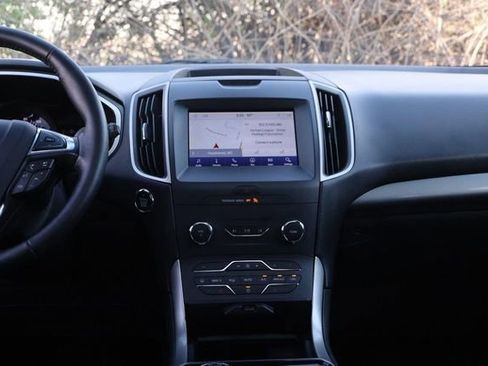 Used 2020 Ford Edge SEL w/ Convenience Package image 26