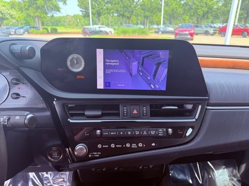 Used 2023 Lexus ES 350 w/ Premium Package FWD image 22