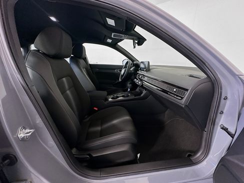 Used 2025 Honda Civic Sport image 30