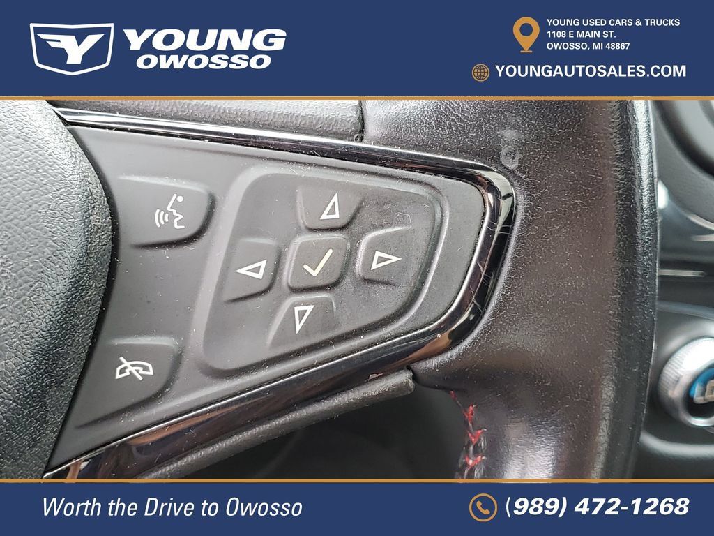 Used 2022 Chevrolet Equinox RS w/ RS Leather Package FWD image 16