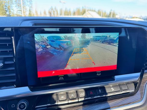 Used 2023 Chevrolet Silverado 1500 LT image 30