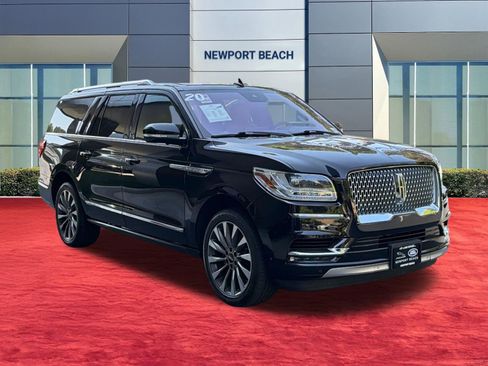 Used 2020 Lincoln Navigator L Reserve w/ Luxury Package AWD/4WD image 7
