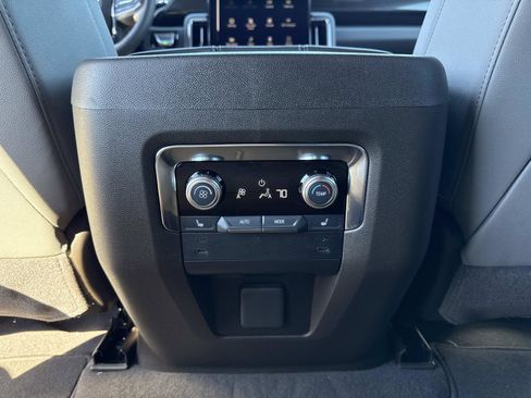 New 2026 GMC Yukon Elevation image 26