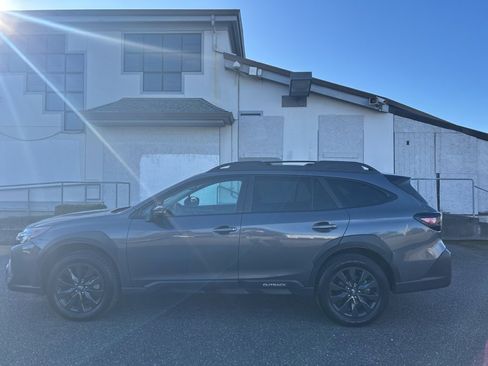 Used 2024 Subaru Outback Onyx Edition image 8