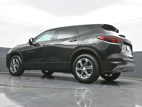 Used 2023 Chevrolet Blazer LT FWD image 41