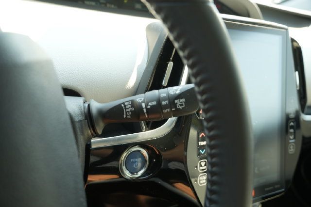 Used 2021 Toyota Prius Limited FWD image 27