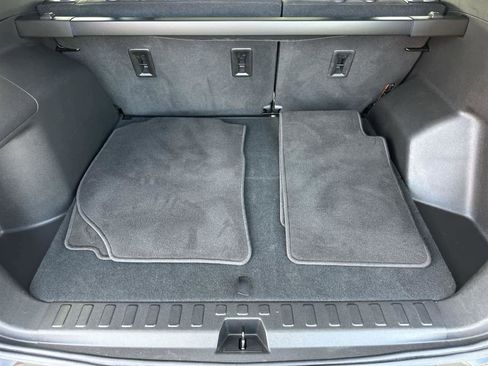 Used 2022 Chevrolet Equinox LS w/ LS Convenience Package image 19