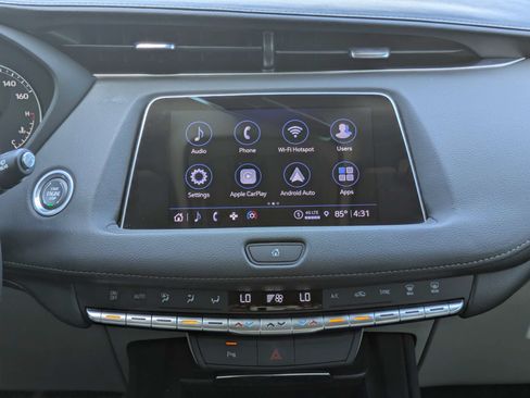 Certified 2023 Cadillac XT4 Luxury FWD image 5