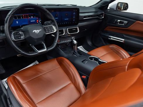 Used 2025 Ford Mustang Premium RWD image 19