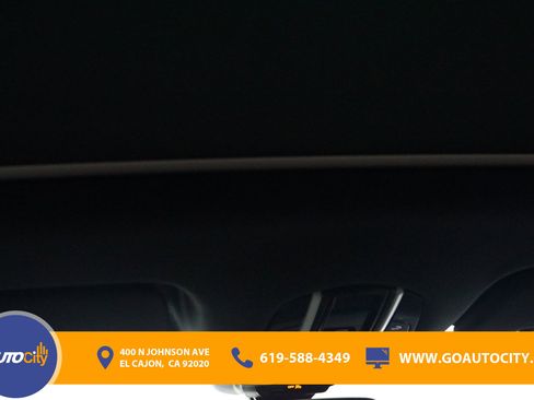 Used 2022 Porsche Cayenne Platinum Edition image 21