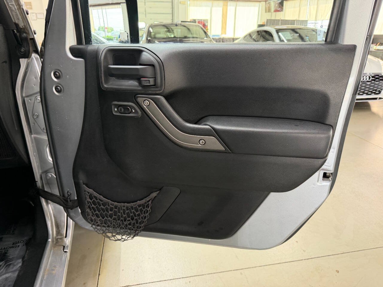 Used 2013 Jeep Wrangler Unlimited Sport AWD/4WD image 16