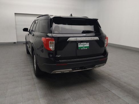 Used 2021 Ford Explorer XLT w/ Equipment Group 202A RWD image 5