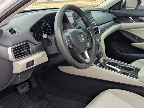 Certified 2018 Honda Accord LX image 13