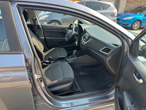 Used 2019 Hyundai Accent SE image 16
