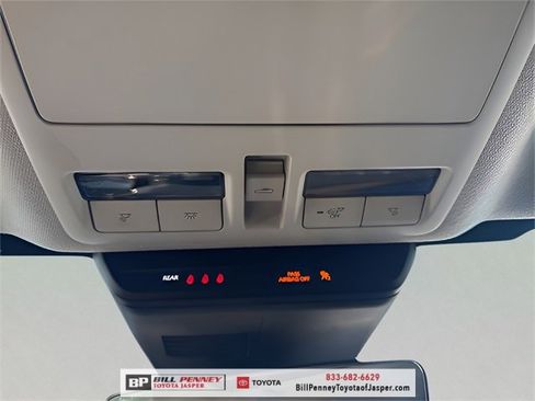 Used 2023 MAZDA CX-30 AWD 2.5 S w/ Premium Package image 18