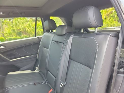 Used 2024 Volkswagen Tiguan SE R-Line FWD image 11