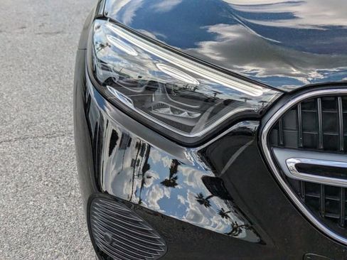 New 2026 Mercedes-Benz GLC 300 image 11