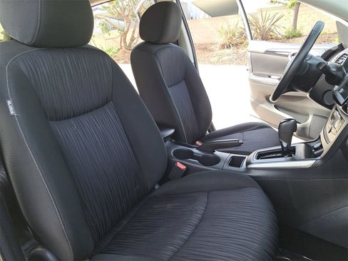 Used 2019 Nissan Sentra SV image 10